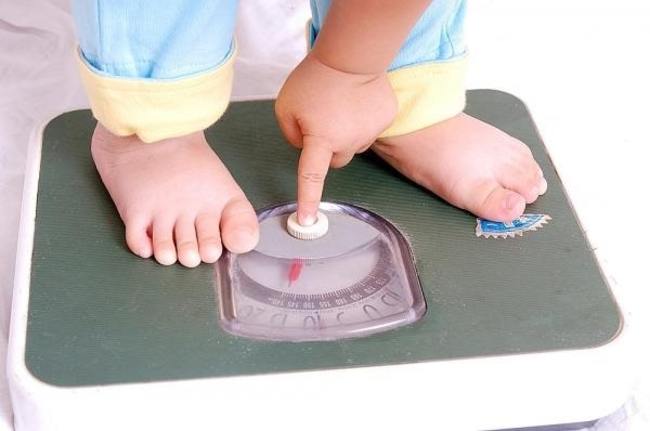 Trẻ chậm tăng cân, nguyên nhân do đâu?